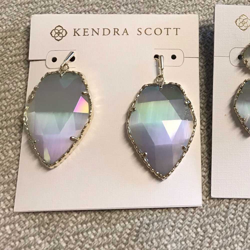 NWOT Kendra Scott Corley Earrings